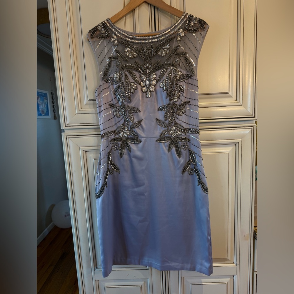 Like New! Sue Wong Platinum Silver Grey Beaded Sequin Embellished Dress Size 10 - Picture 2 of 5